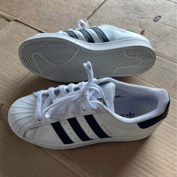 adidas gazelle silver green womens Blue Galaxy Adidas Superstar